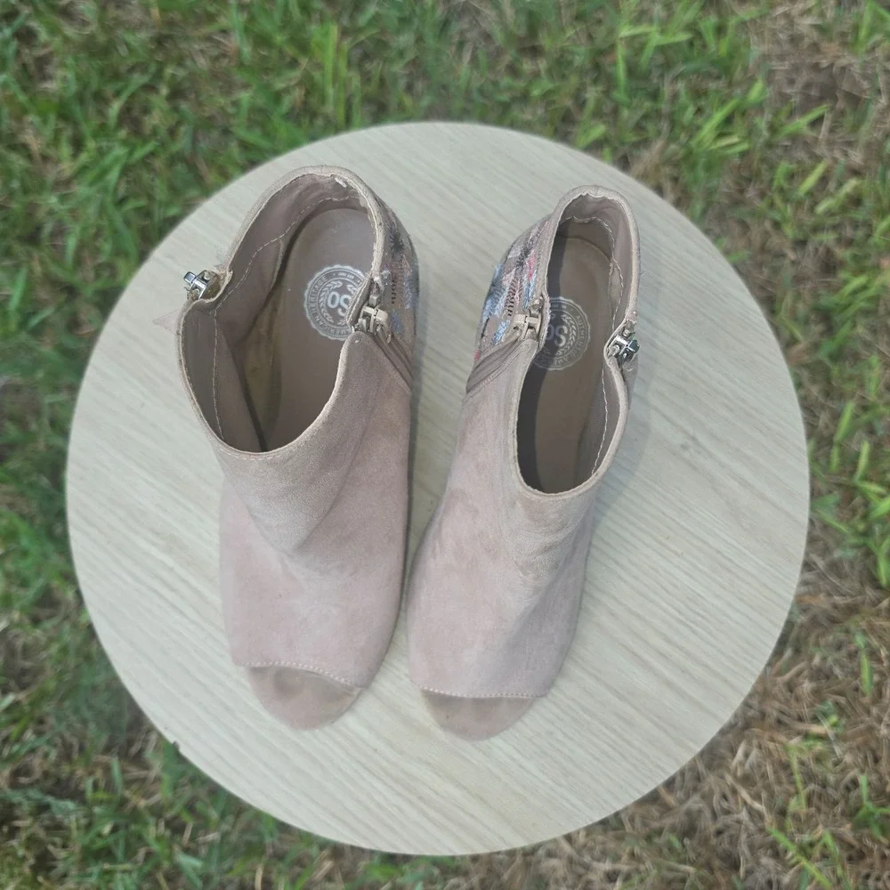 Beige Faux Suede Floral Embroidered Open Toe Block Heel Ankle Booties